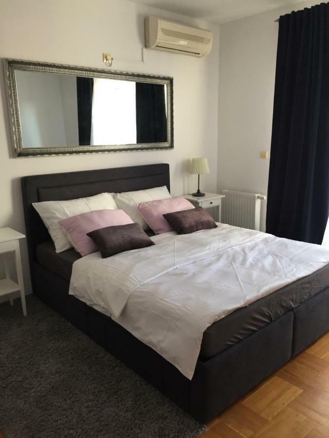 Studio apartman Lara *** Osijek Bagian luar foto