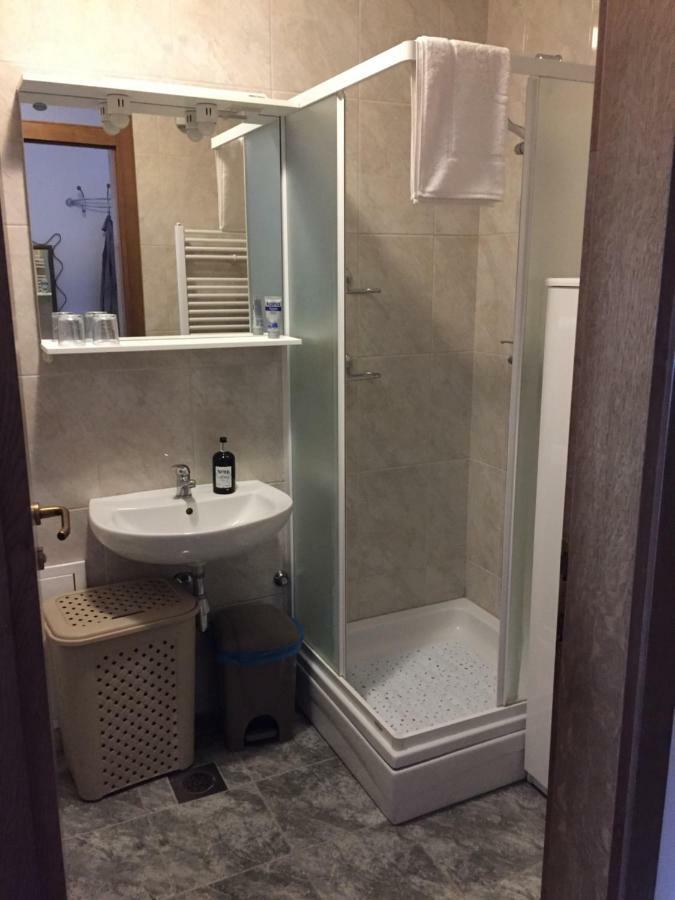 Studio apartman Lara *** Osijek Bagian luar foto