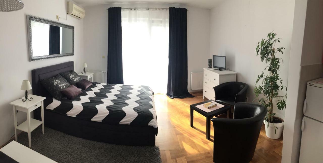 Studio apartman Lara *** Osijek Bagian luar foto